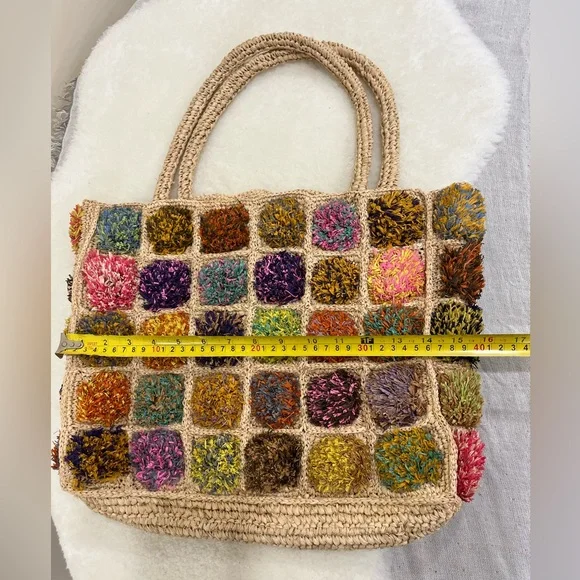 Raffia Crochet Tote Bag - Picture 15 of 17